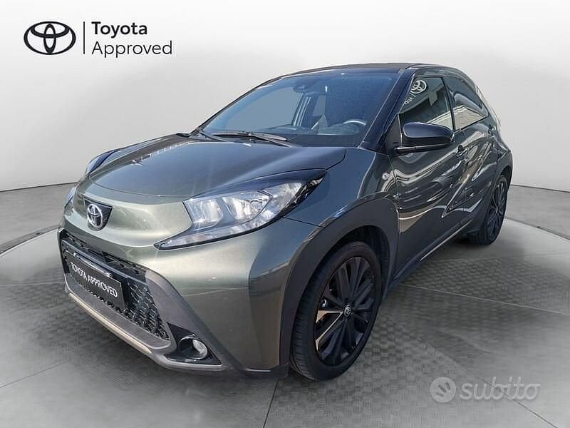 Usata Toyota Aygo X Trend 72 CV (52 kW) 2022 Verde SUV