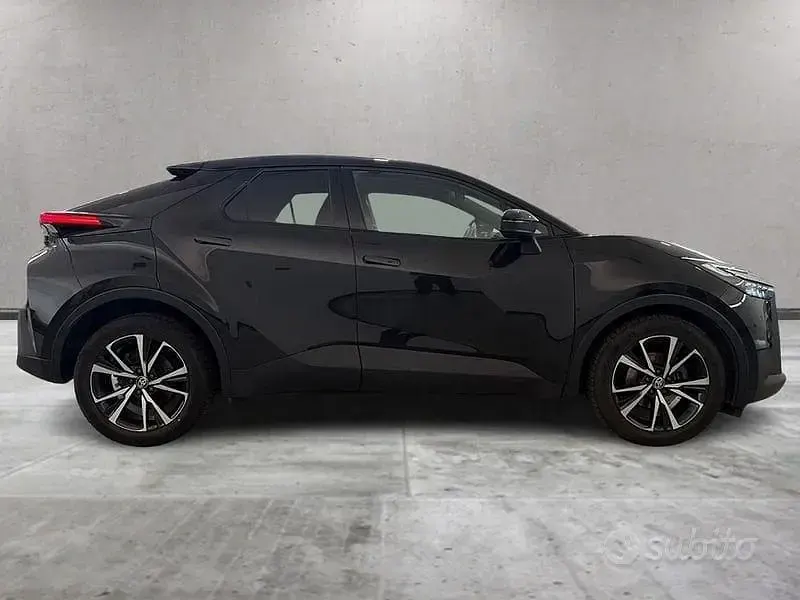 Usata Toyota C-HR Trend 152 CV (111 kW) 2024 Other SUV