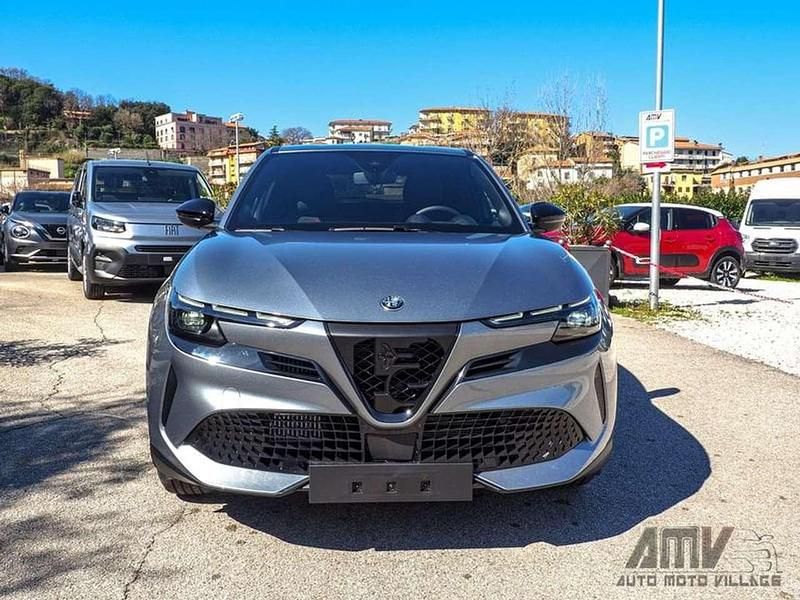 Usata Alfa Romeo Junior Edizione Speciale 136 CV (100 kW) 2024 Argento SUV