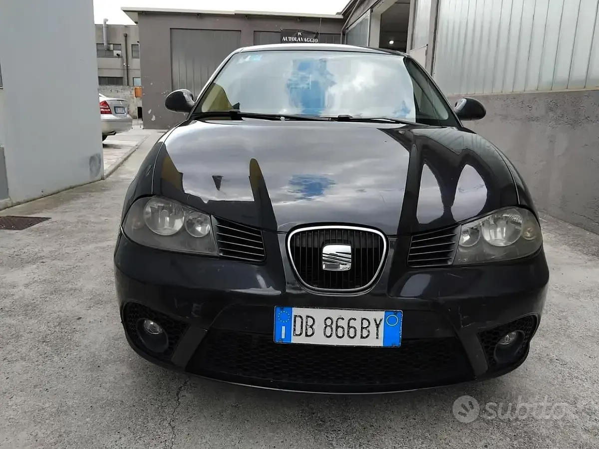 Usata Seat Ibiza 75 CV (55 kW) 2006 Nero Utilitaria
