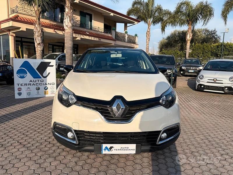 Usata Renault Captur 90 CV (66 kW) 2014 SUV