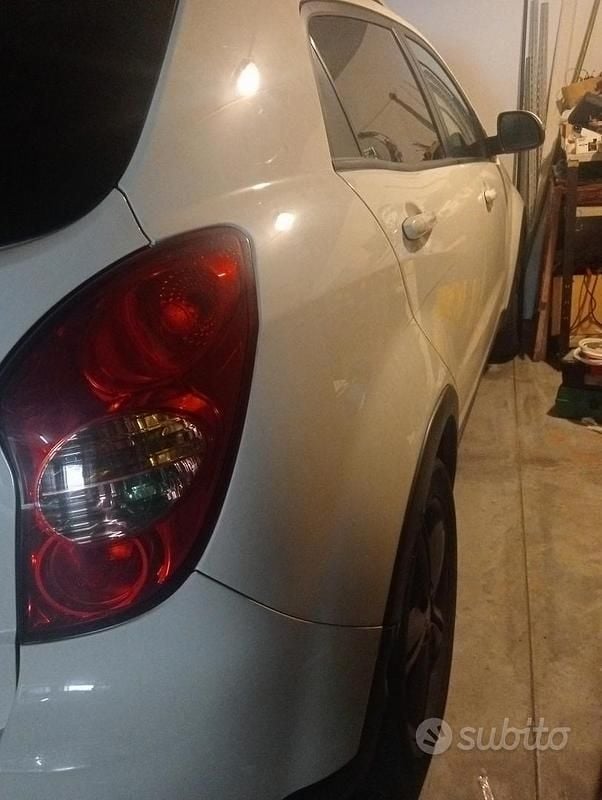 Usata Ssangyong (KGM) Korando 175 CV (128 kW) 2012 Bianco SUV