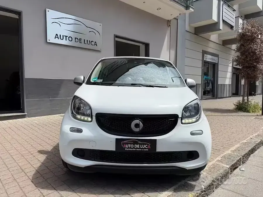 Begagnad Smart ForFour Prime 71 HK (52 kW) 2016 Vit Halvkombi