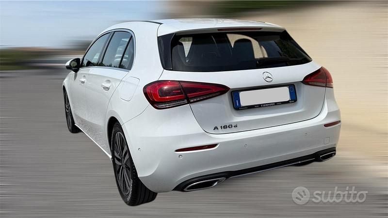 Usata Mercedes A180 116 CV (85 kW) 2019 Bianco Berlina