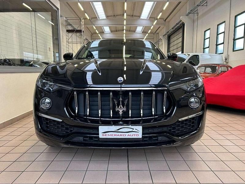 Usata Maserati Levante GT 330 CV (242 kW) 2022 Nero SUV