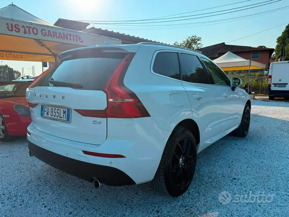 Usata Volvo XC60 Momentum 190 CV (139 kW) 2019 Bianco SUV