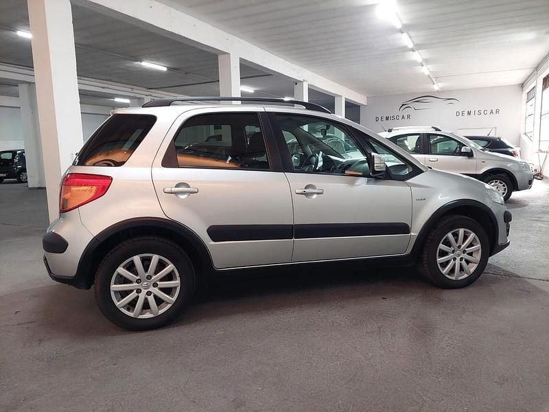 Usata Suzuki SX4 GLX 135 CV (99 kW) 2011 Argento SUV
