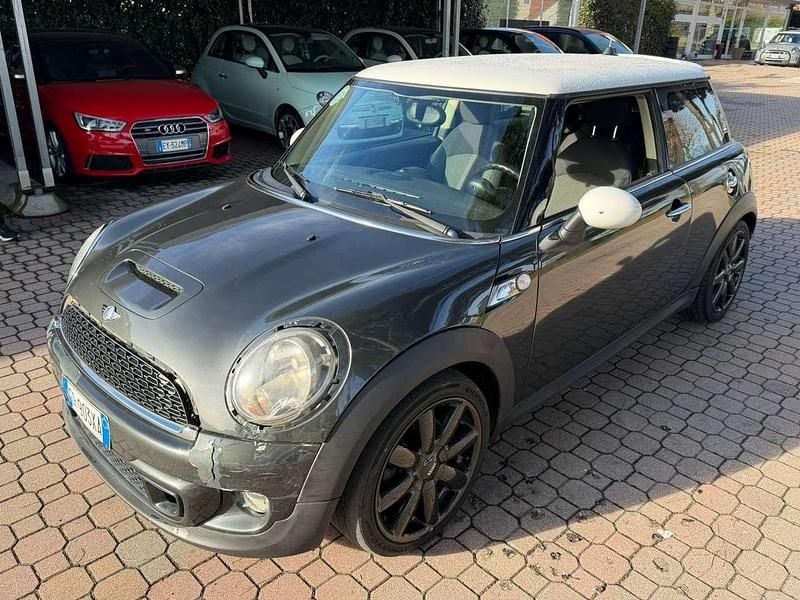 Grigio Usata 2011 Mini Cooper SD Due volumi | 4500 € (Super prezzo) - Immagine 1/4