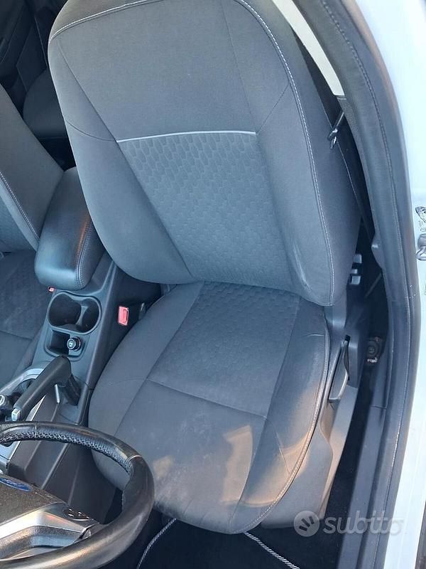 Usata Ford Focus Titanium 115 CV (84 kW) 2014 Bianco Berlina