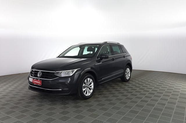 Grigio Usata 2024 VW Tiguan Life SUV | 27.900 € (Super prezzo) - Immagine 1/4