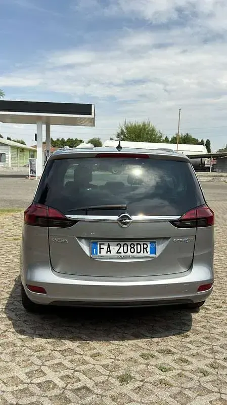 Usata Opel Zafira 150 CV (110 kW) 2015 Monovolume