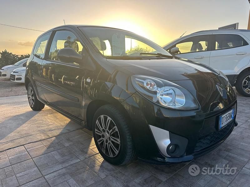 Usata Renault Twingo Dynamique 75 CV (55 kW) 2009 Nero Utilitaria
