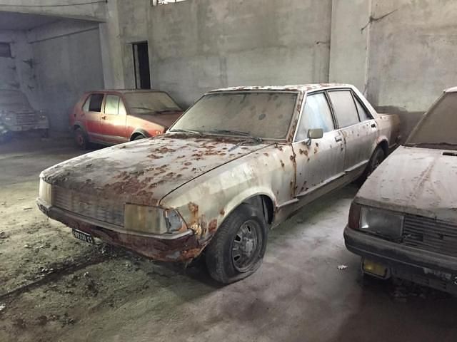 Usata Ford Granada 74 CV (54 kW) 1978 Grigio