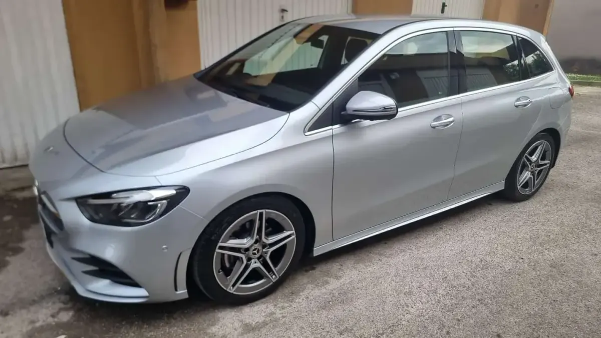 Usata Mercedes B180 Advanced Plus 116 CV (85 kW) 2024 Argento Utilitaria