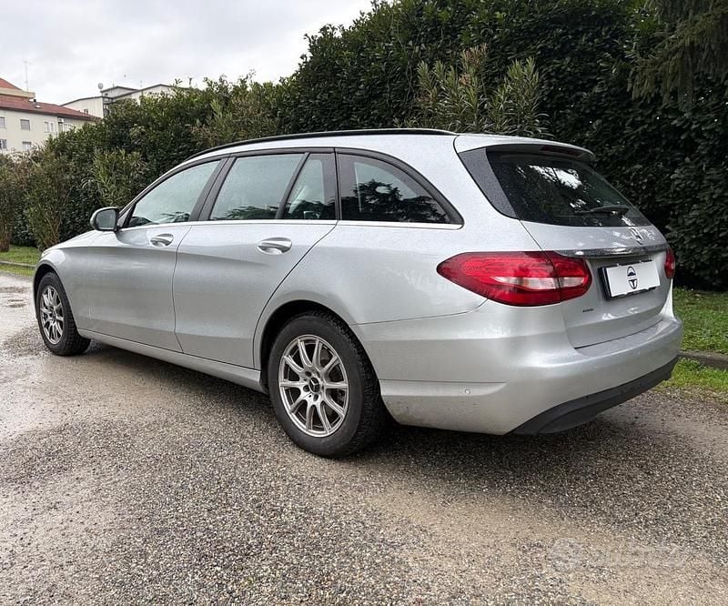 Usata Mercedes C200 Executive 136 CV (100 kW) 2016 Grigio Station wagon