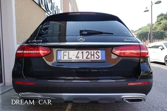 Usata Mercedes E350 258 CV (189 kW) 2018 Nero metallizzato Station wagon