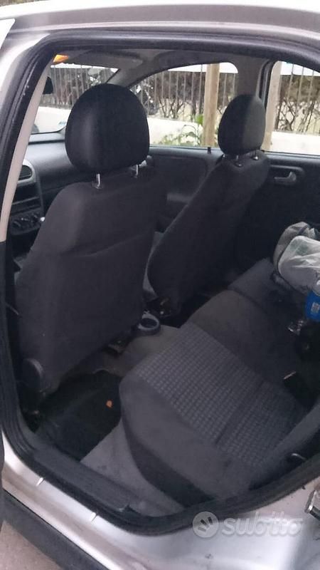 Usata Opel Corsa 2003 Grigio Utilitaria
