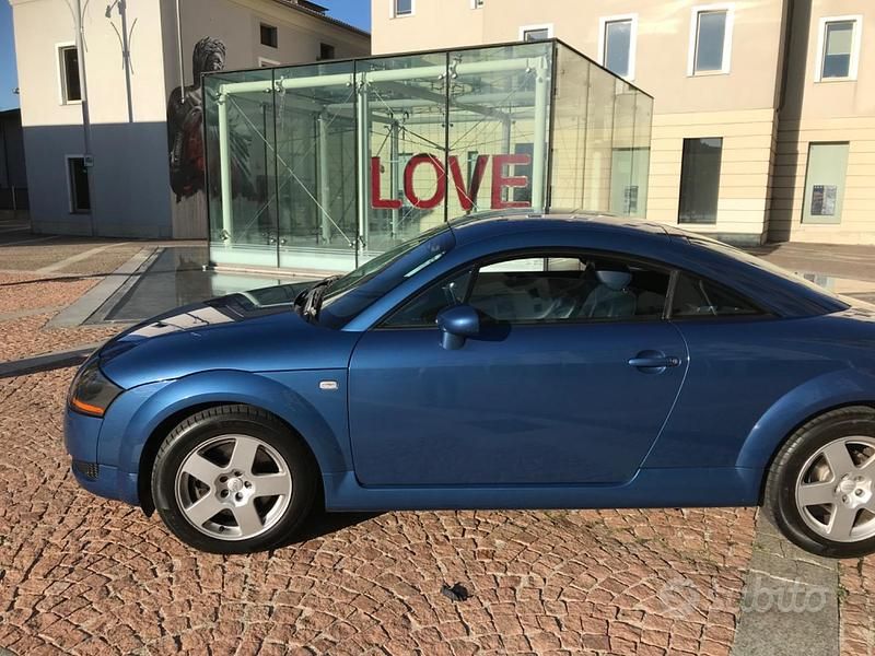 Blu Usata 1999 Audi TT Coupé | 8500 € (Buon prezzo) - Immagine 1/4