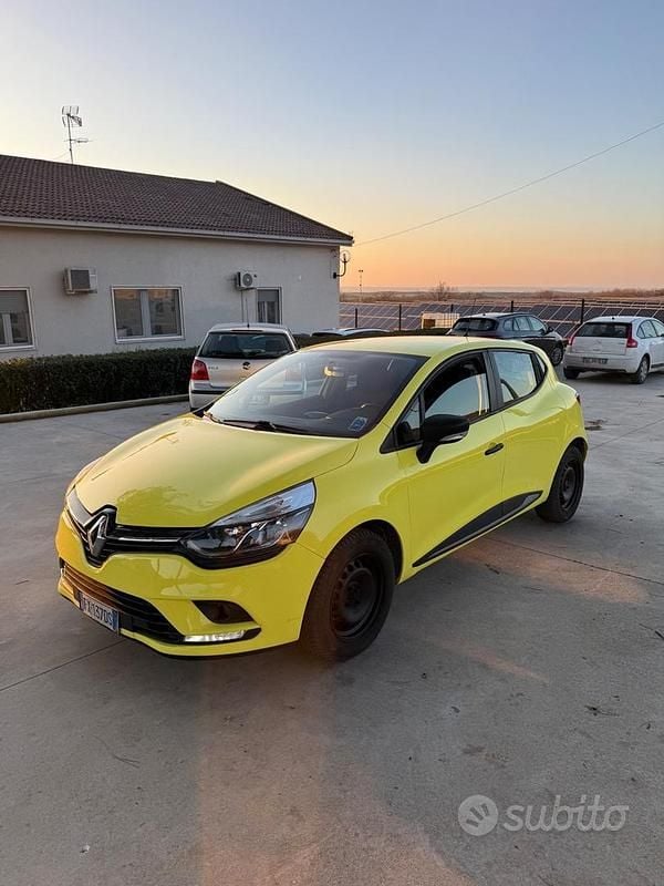 Usata Renault Clio IV Intens 75 CV (55 kW) 2019 Giallo Berlina