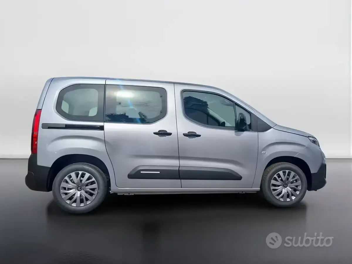 Nuova Citroën Berlingo 101 CV (74 kW) 2026 Grigio Monovolume