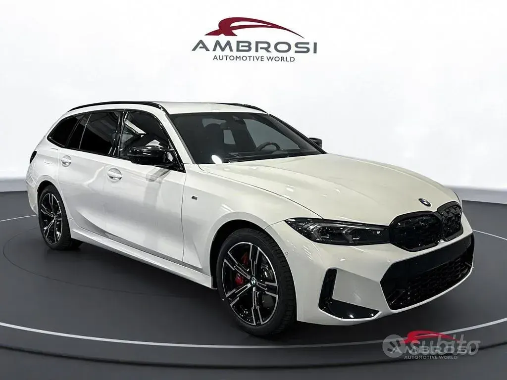 Nuova BMW M340 M Sport 374 CV (275 kW) 2025 Alpin white pastello Berlina