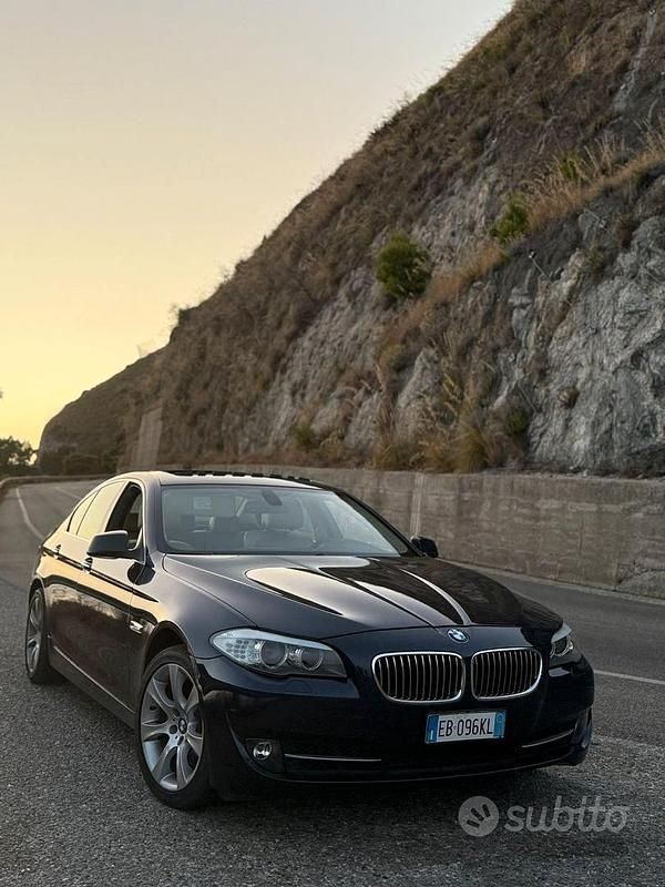 Usata BMW 530 2010 Blu Berlina