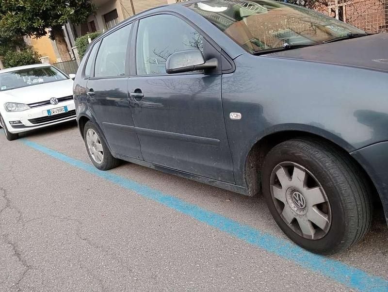 Usata VW Polo 75 CV (55 kW) 2006 Blu/azzurro Berlina