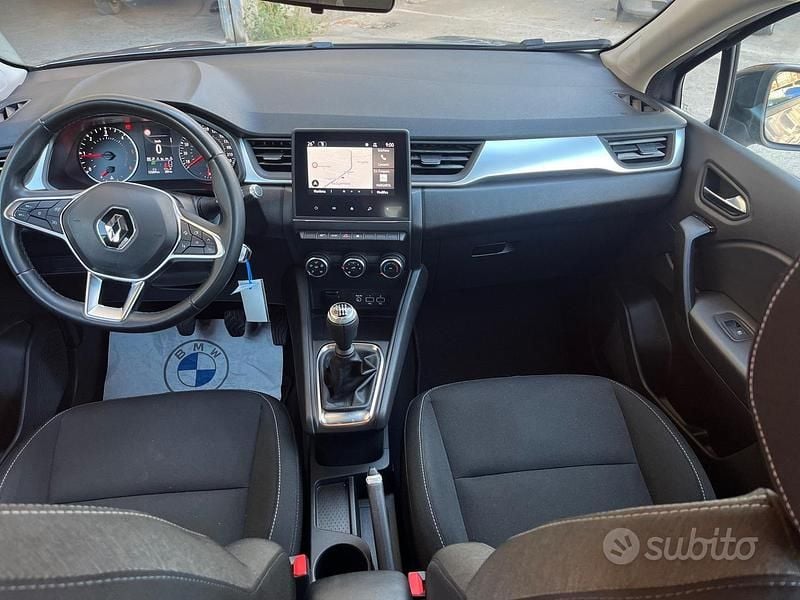 Usata Renault Captur Business 95 CV (69 kW) 2021 Grigio SUV