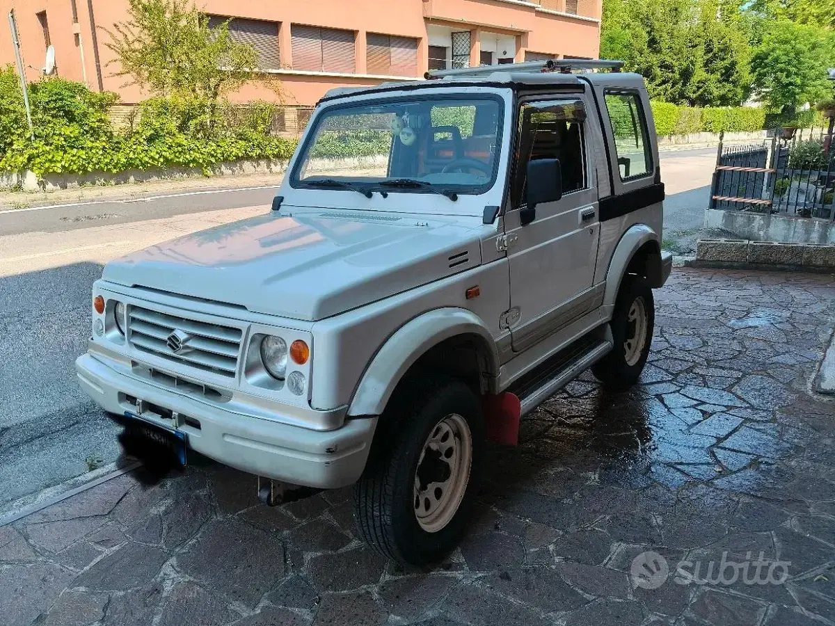 Usata Suzuki Samurai 63 CV (46 kW) 2002 Bianco SUV