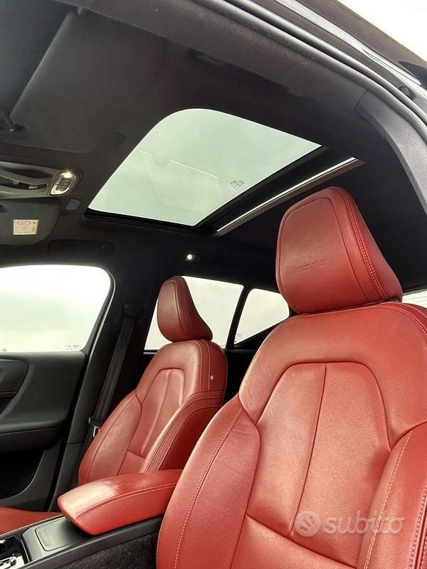 Usata Volvo XC40 150 CV (110 kW) 2020 Nero SUV