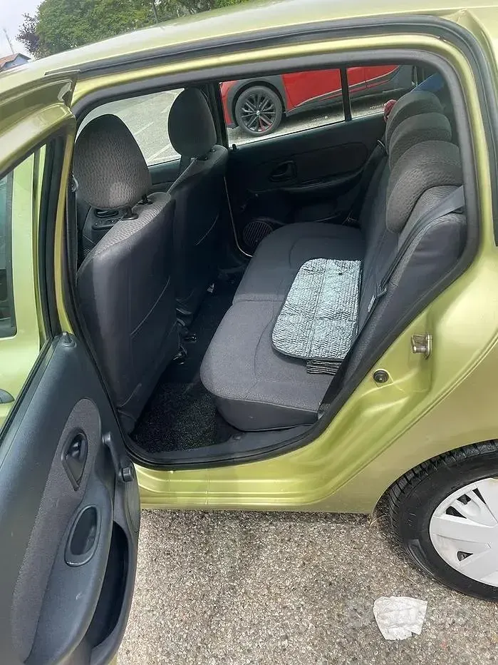 Usata Renault Clio II 75 CV (55 kW) 2004 Utilitaria