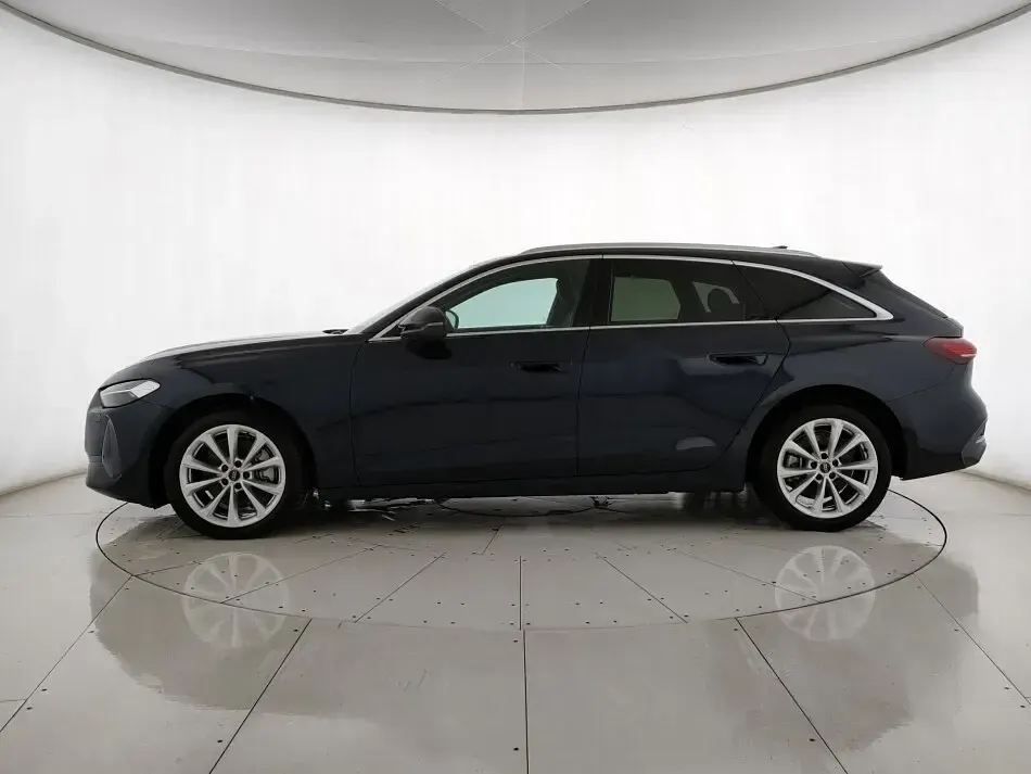 Usata Audi A5 Advanced Plus 204 CV (150 kW) 2025 Blu firmamento metallizzato Station wagon