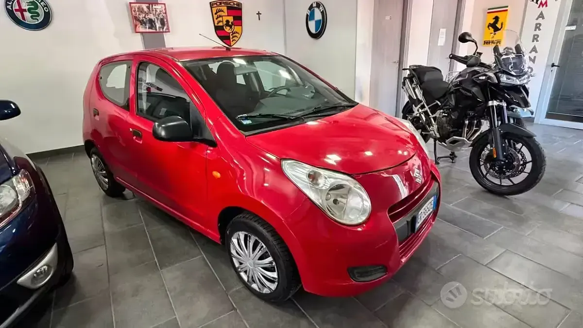 Usata Suzuki Alto GLX 68 CV (50 kW) 2013 Rosso Utilitaria