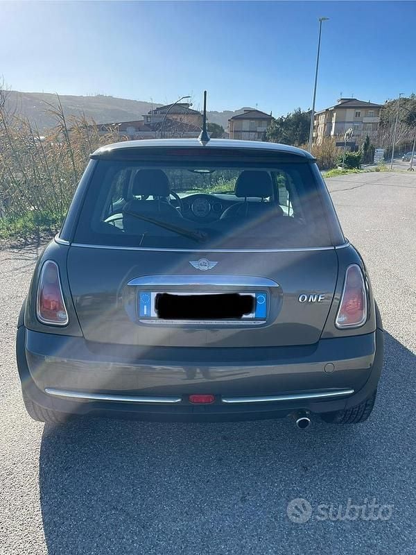 Usata Mini ONE 90 CV (66 kW) 2006 Utilitaria