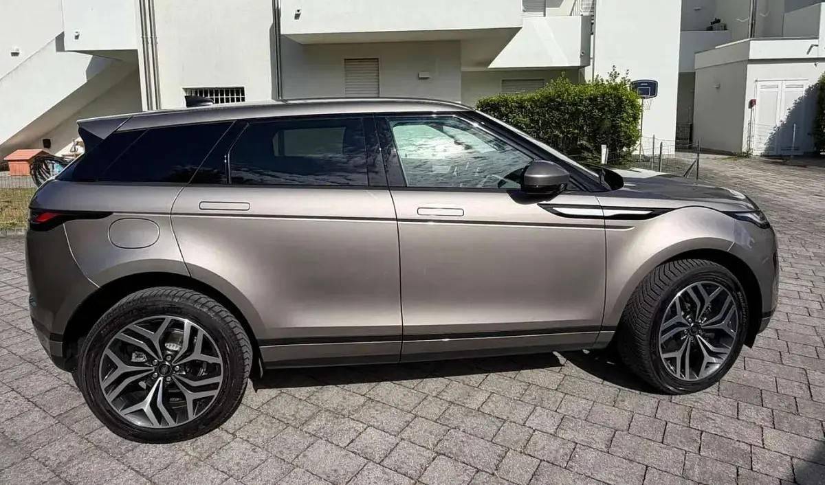 Usata Land Rover Range Rover evoque SE 163 CV (119 kW) 2022 Bronzo SUV