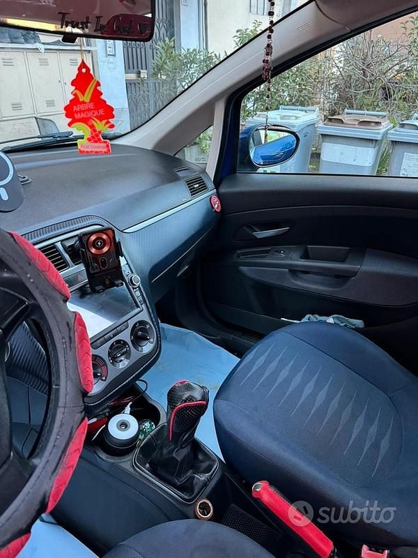 Usata Fiat Grande Punto 75 CV (55 kW) 2009 Blu Utilitaria