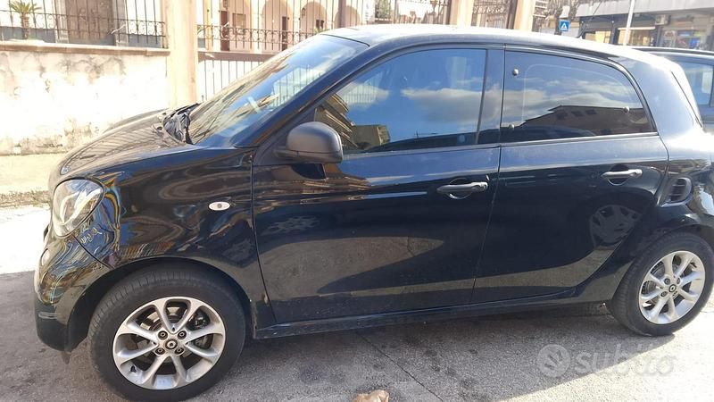 Usata Smart ForFour 71 CV (52 kW) 2018 Utilitaria