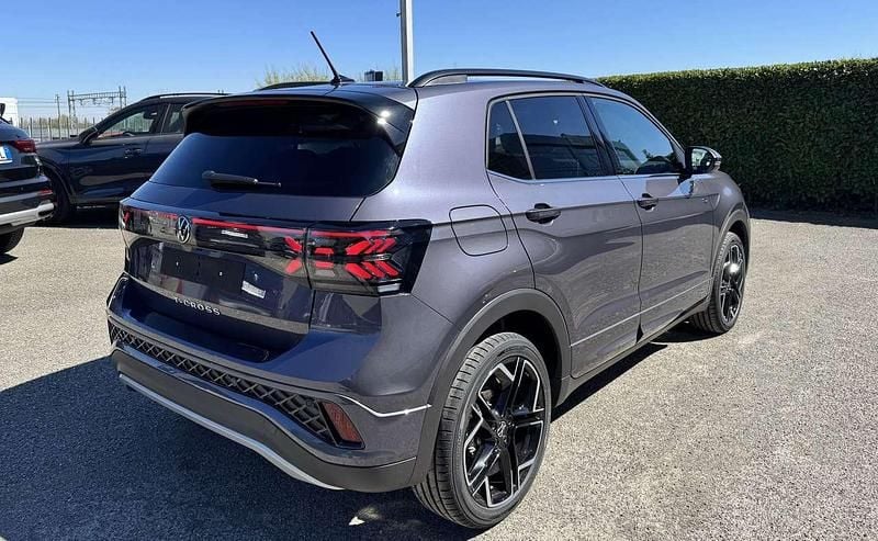 Nuova VW T-Cross R-line Plus 116 CV (85 kW) 2026 Smoky grey met SUV