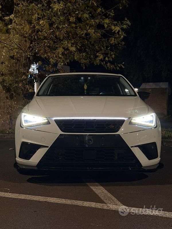 Usata 2019 Seat Ibiza | 9500 € - Immagine 1/4