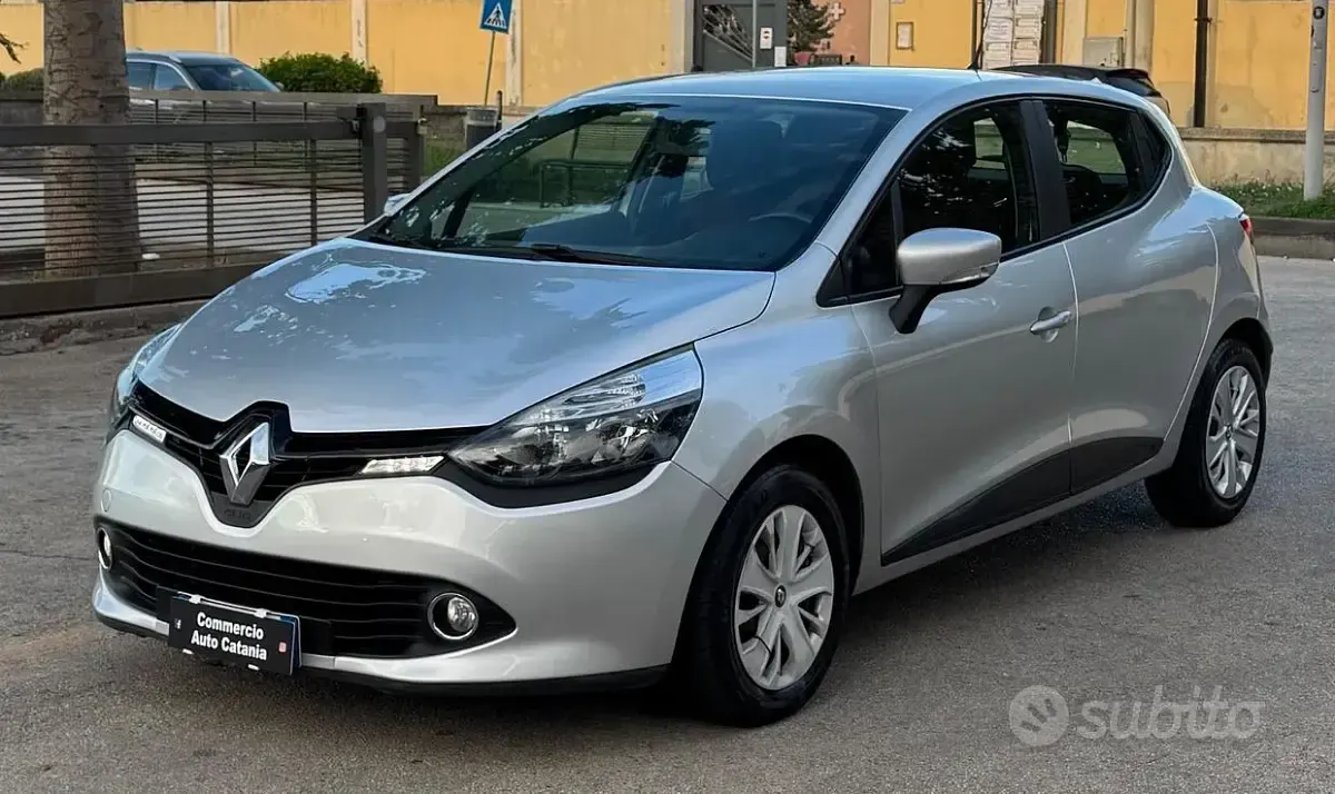 Usata Renault Clio 75 CV (55 kW) 2016 Grigio Utilitaria