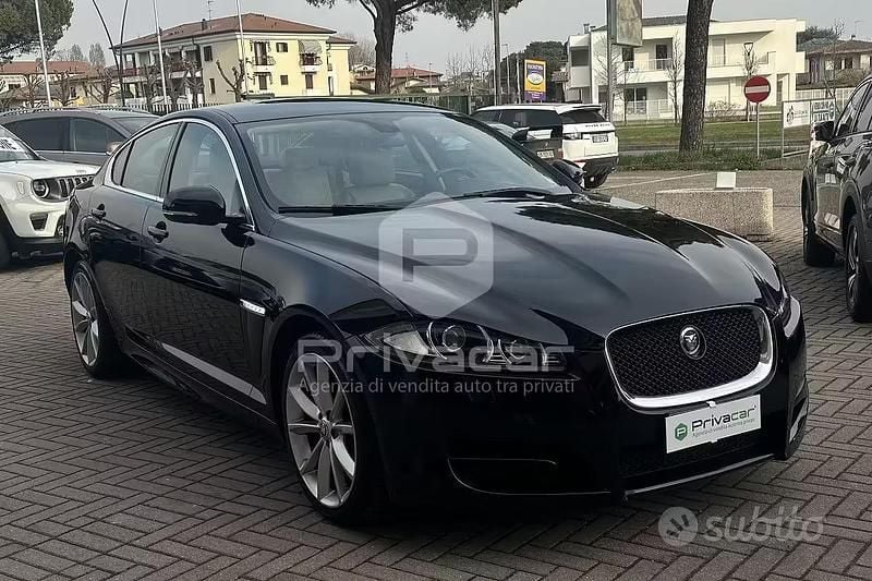 Usata Jaguar XF 190 CV (139 kW) 2012 Nero Berlina