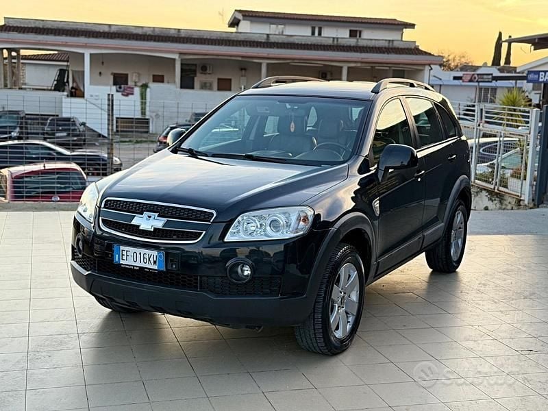 Usata Chevrolet Captiva LT 126 CV (92 kW) 2010 Nero SUV