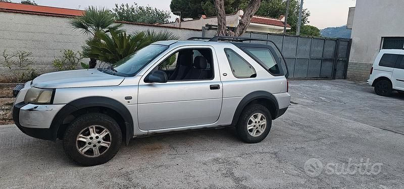 Usata Land Rover Freelander 117 CV (86 kW) 2004 Grigio SUV