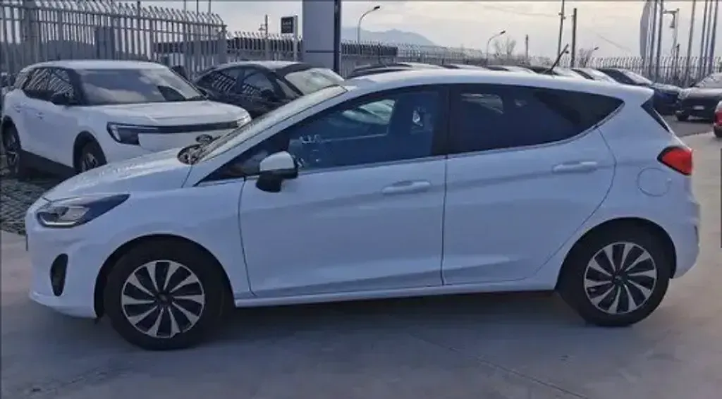 Usata Ford Fiesta Titanium 125 CV (91 kW) 2022 Bianco frozen Utilitaria