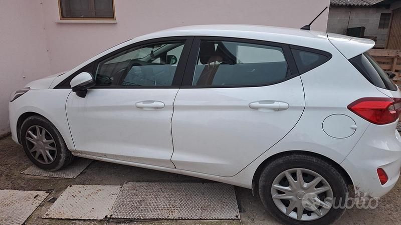 Usata Ford Fiesta 100 CV (73 kW) 2019 Utilitaria
