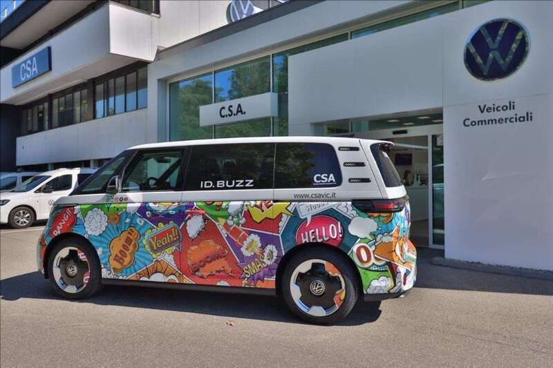 Usata VW ID. Buzz Pro 150 kW (204 CV) 2024 Grigio Monovolume