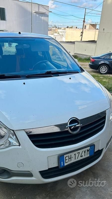 Usata Opel Agila 94 CV (69 kW) 2011 Bianco Monovolume