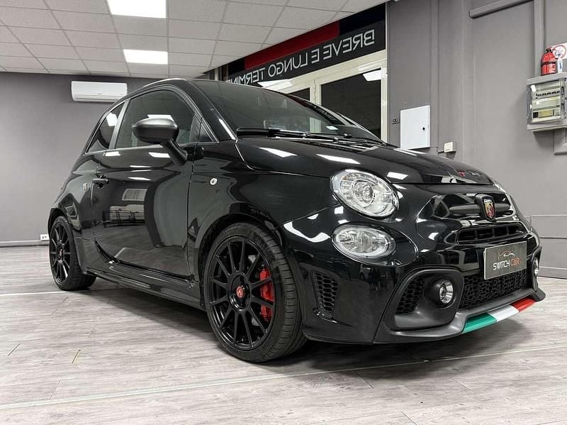 Usata Abarth 695 Competizione 179 CV (131 kW) 2023 Nero Utilitaria