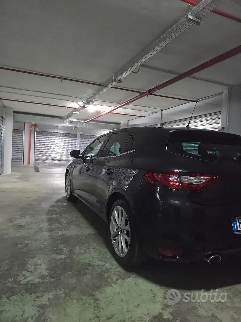 Usata Renault Mégane IV Intens 116 CV (85 kW) 2018 Berlina