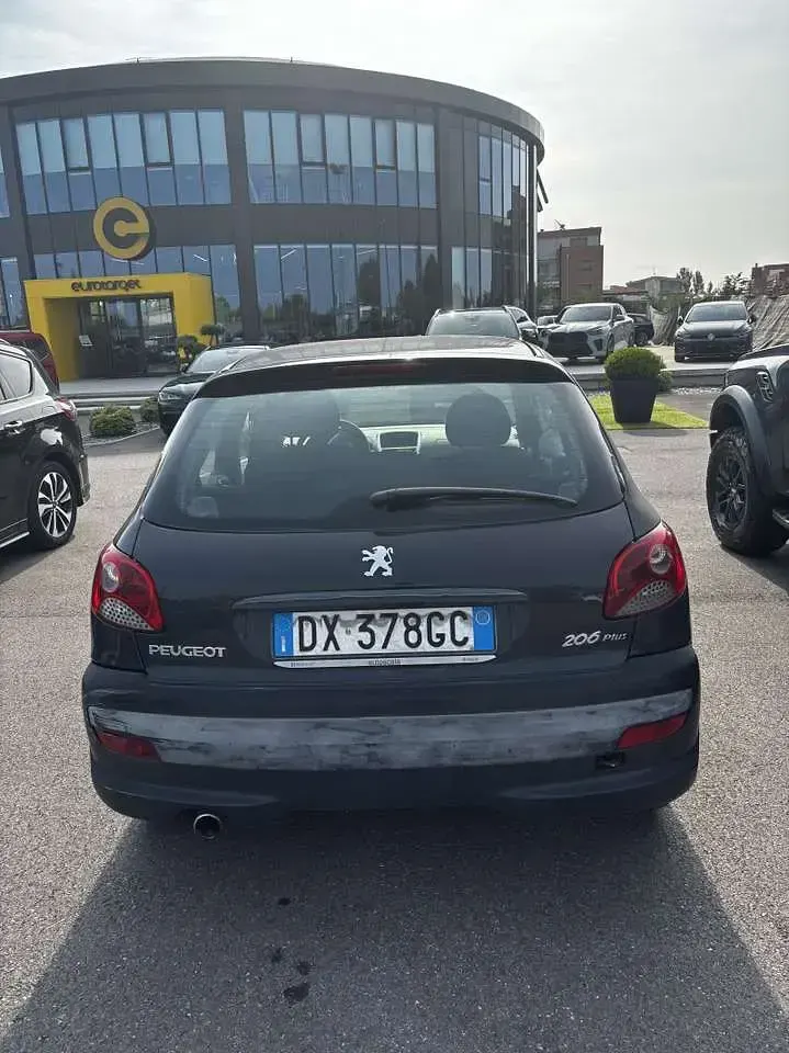 Usata Peugeot 206+ 60 CV (44 kW) 2009 Nero Utilitaria
